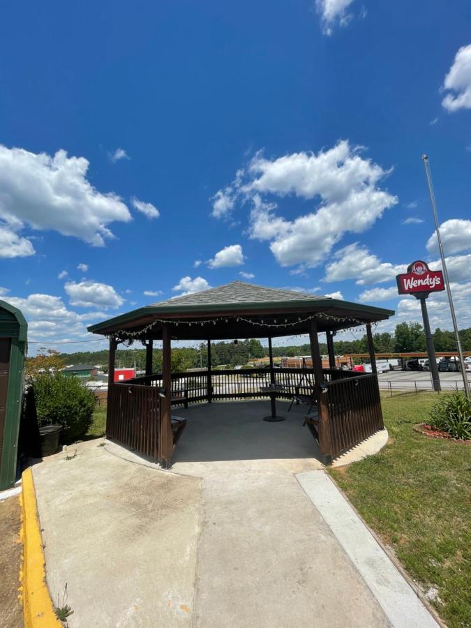 Garden Inn & Suites Hogansville Bagian luar foto