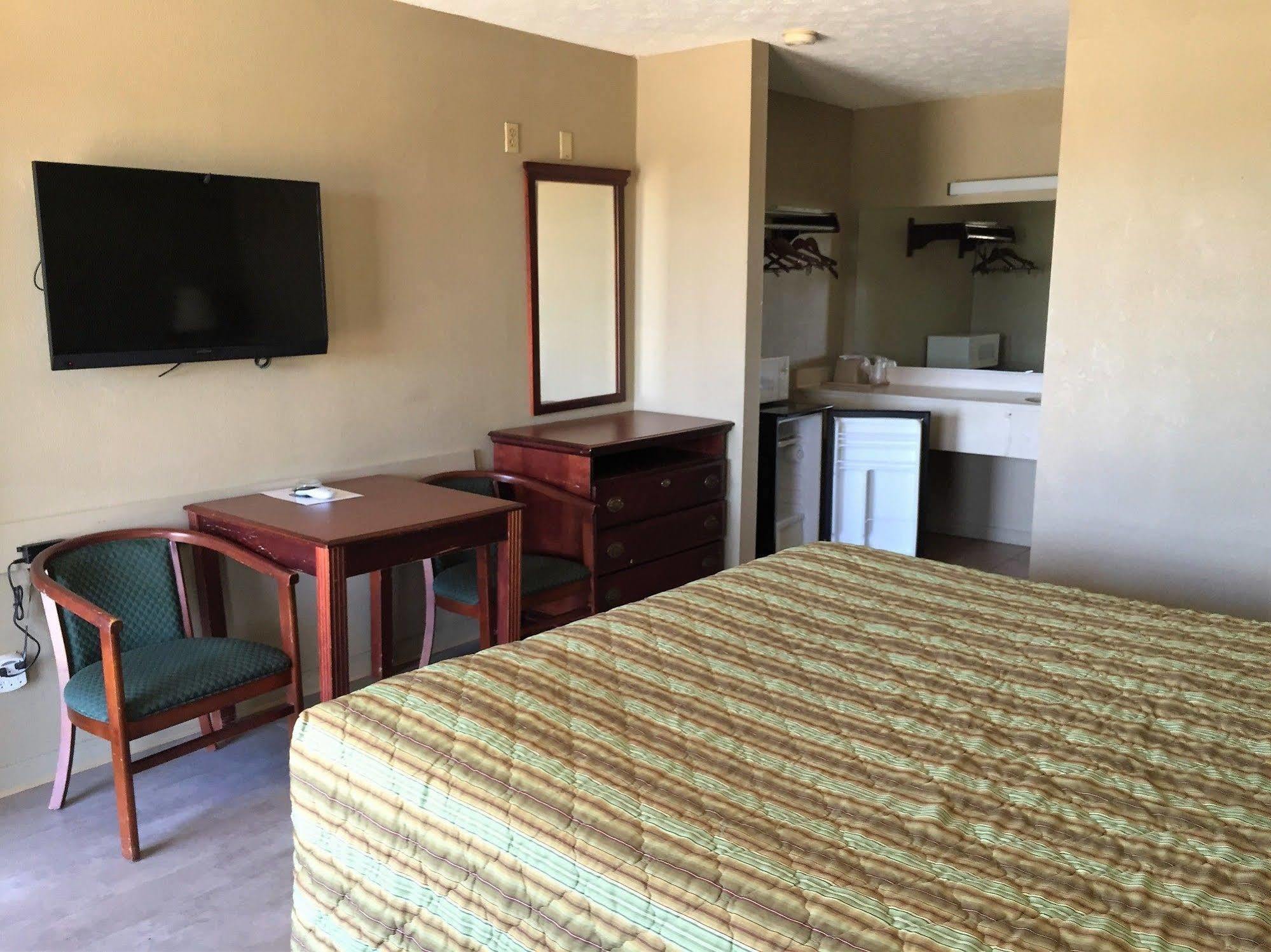Garden Inn & Suites Hogansville Bagian luar foto